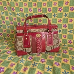 Coach Hamptons Signature Stripe Medium Carryall (D0773-11071)